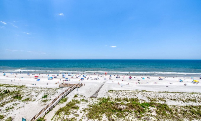 Jacksonville Beach Condominio | Hermoso condominio frente al océano Majestic !!!