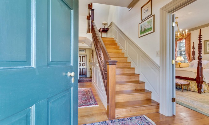 Hayes Cabaña | Beautiful Colonial House