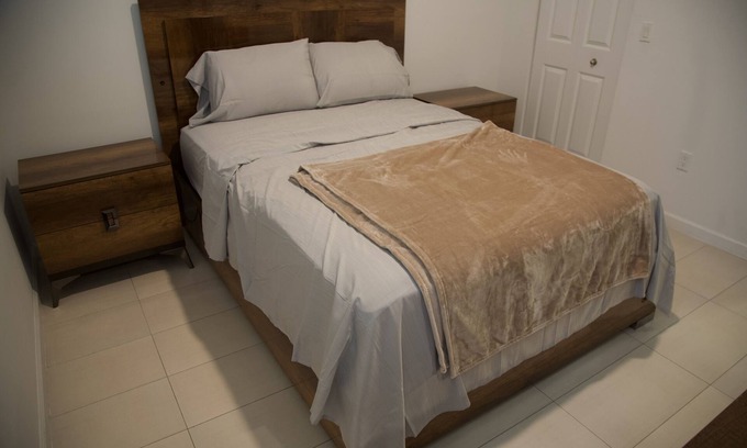 Miami Lakes Apartamento | beautiful comfortable townhouse apartment, located in the must peaceful area.