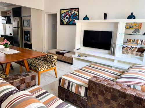 Jose Menino Apartamento | Beautiful condo by the shore
