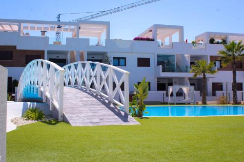 Los Balcones Apartamento | Beautiful Condo in Laguna Beach Resort overlooking Laguna Rosa In Torrevieja With 2 Bedrooms and 2 Bathrooms