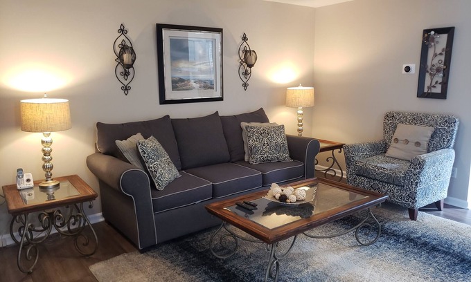 Charlotte Condominio | Beautiful Condo in South Charlotte and Ballantyne Area