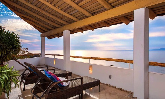Conchas Chinas Condominio | Beautiful Condo Ocean view