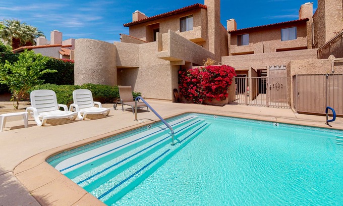 Baristo Condominio | Beautiful Condo w/ shared pools, less than a mile to downtown