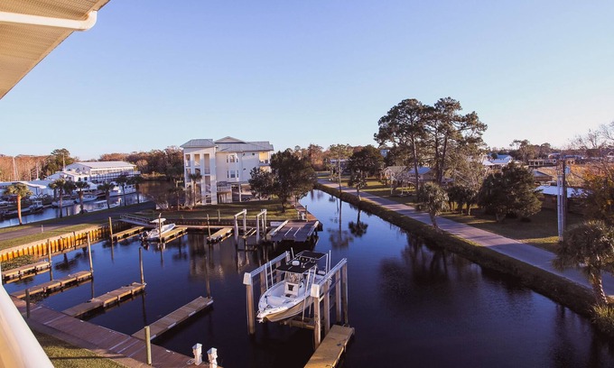 Suwannee Condominio | Beautiful Condo. Where the Suwannee River meets the Gulf of Mexico