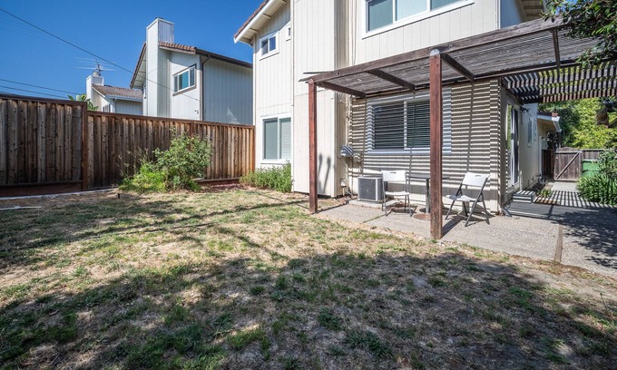 West San Jose Casa | Beautiful & convenient 3 bedroom/2.5 bath home