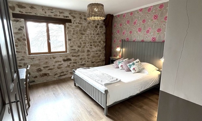 Espinasse Casa | Beautiful converted barn in open countryside