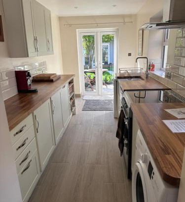 Midhurst Casa | Beautiful, cosy, comfortable Marden!