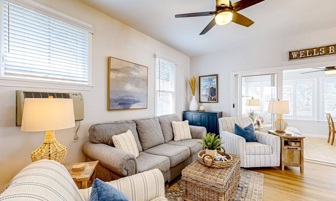 Summer Village Cabaña | Beautiful Cottage at Summer Village with pool, hot tub, pickleball & game room