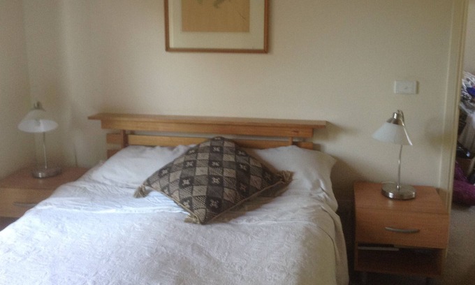 Barwon Heads Casa | Beautiful Cottage one street from the river...
