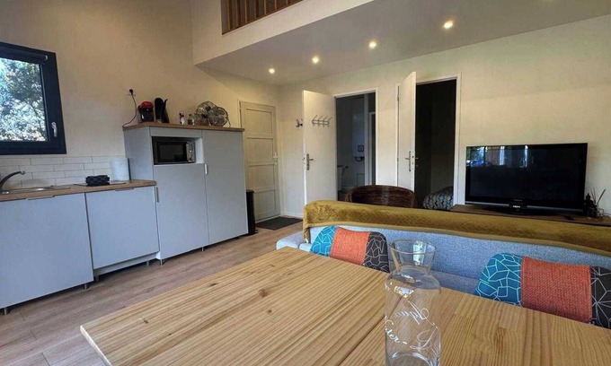 Gujan-Mestras Chalet De Esquí | Beautiful cottage with garden near the beach