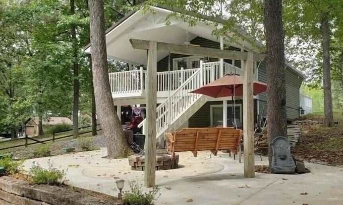 Benton Cabaña | Beautiful Cottage -Water Front+dock+Big Bear Bay