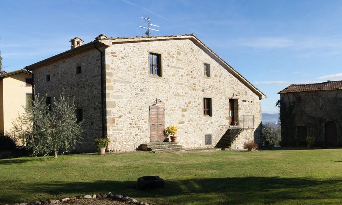 Motina Apartamento | Hermosa Finca En Toscana, en una panorámica colina cerca de Anghiari, Arezzo