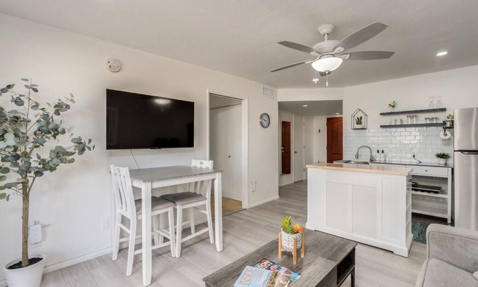 Tucson Apartamento | Beautiful Country Club Retreat!