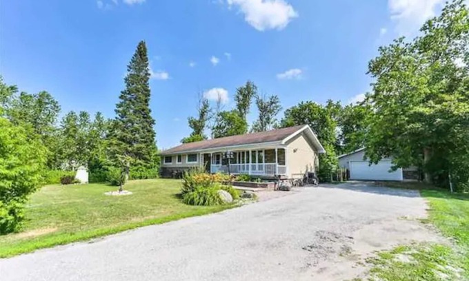 Innisfil Casa | Beautiful country escape 5 min. from beach