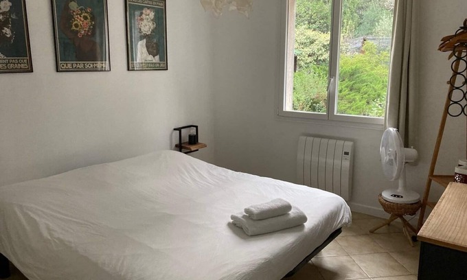 Viols-le-Fort Casa | Beautiful country house with large garden and swimming pool