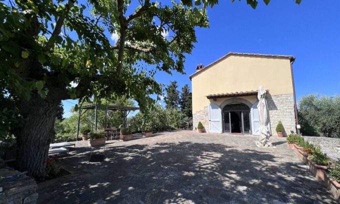Rignano sull'Arno Casa | Beautiful country house on Tuscan hill, breathtaking views, near Florence.