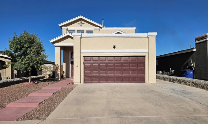 Biggs Field Casa | Beautiful Cozy 4 bedroom Home With Great Location!