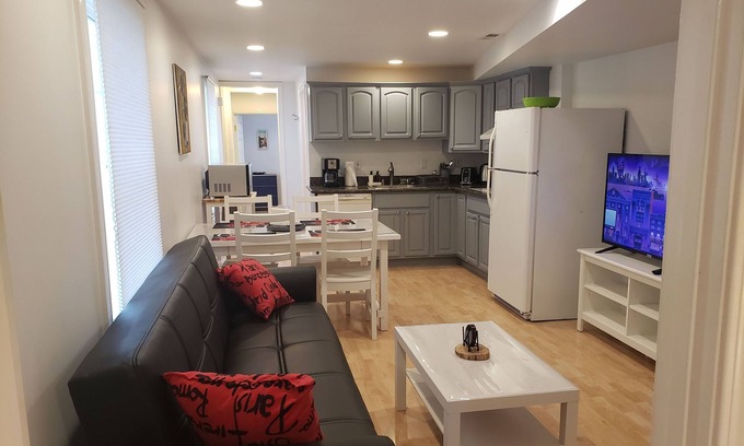 Parkside Casa | Beautiful, cozy and well furnished