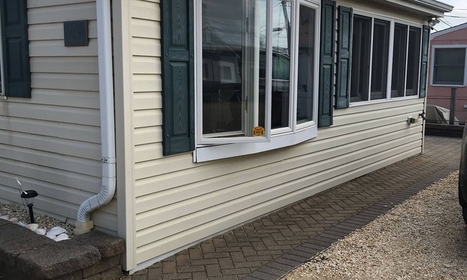 Ortley Beach Cabaña | Beautiful Cozy Beach Cottage in Ocean Beach III - 8 houses from the beach!