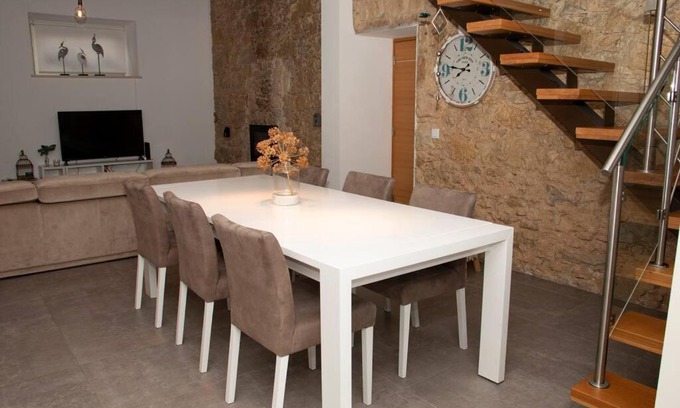 Juncal Casa | Beautiful cozy cottage near Nazaré, Leiria&Batalha