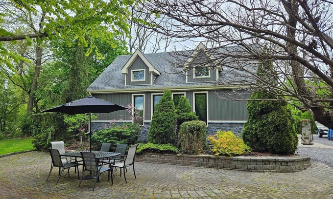 Picton Cabaña | Bloomfield Garden Cottage- Cancellation-July 13-18