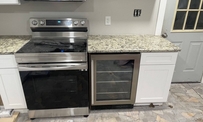 Leitchfield Casa | Beautiful, cozy small 2 bed 1 bath house, convenantly in town