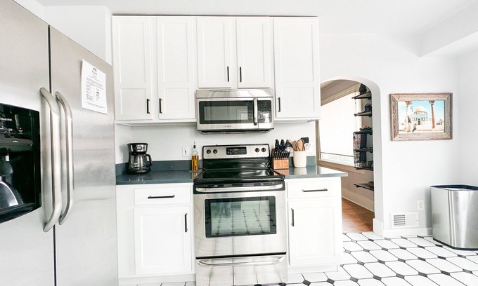 University District Casa | Beautiful Craftsman Style Two Bedroom University District Home
