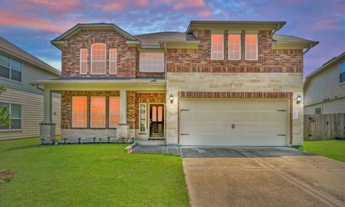 Spring Casa | Hermoso atractivo exterior con interiores modernos. (Primavera, Los bosques, Conroe)