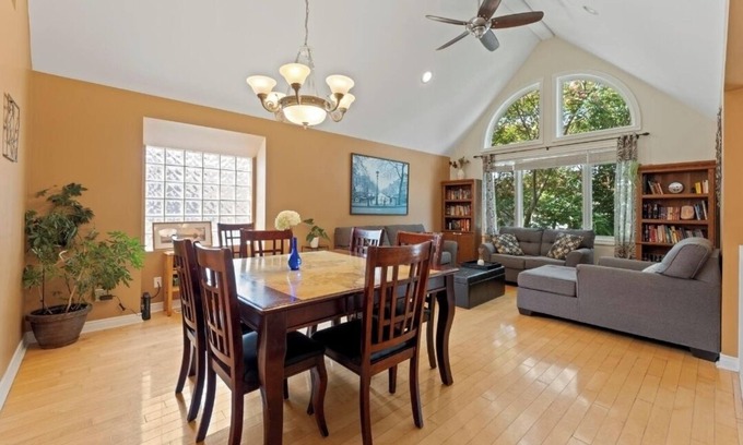 Tecumseh Casa | Beautiful custom-built 5-bedroom home in the heart of Tecumseh