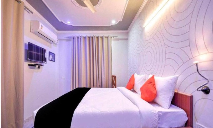 Sanganer Apartamento | Beautiful Double Room at Hotel 7 Nights