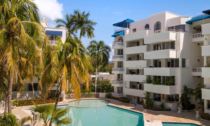 Ricaurte Apartamento | Hermoso Duplex de 177 metros/3hab/Lagos del Peñón