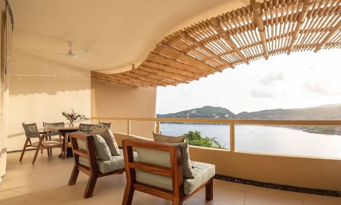 Playa la Madera Condominio | Beautiful Elegant New 1-bedroom condo right on/above Madera Beach