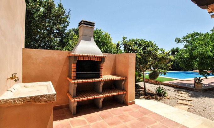 Santa Maria del Cami Villa | Preciosa casa "7Xemeneies" con piscina, jardín, terrazas y WiFi; aparcamiento disponible