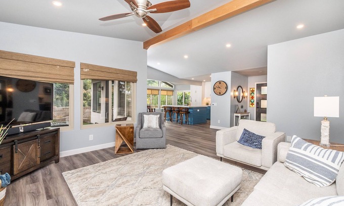 North Broadway Casa | Beautiful Escondido Getaway/Sleeps 6