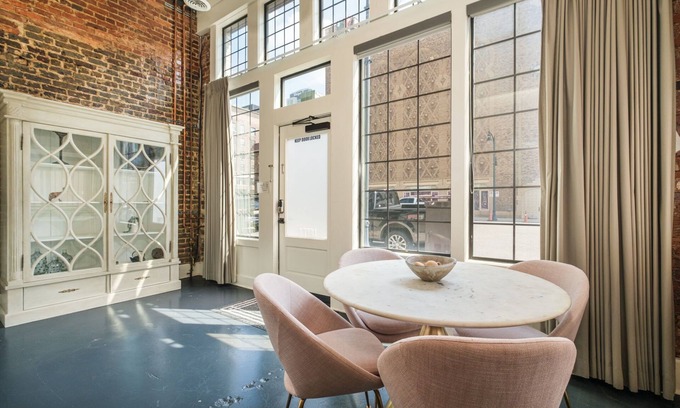 Civil Rights Historic District Casa | Beautiful & Extra Large Loft with 2 King Suites