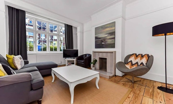 Thurlow Park Casa | Beautiful Family Victorian Home