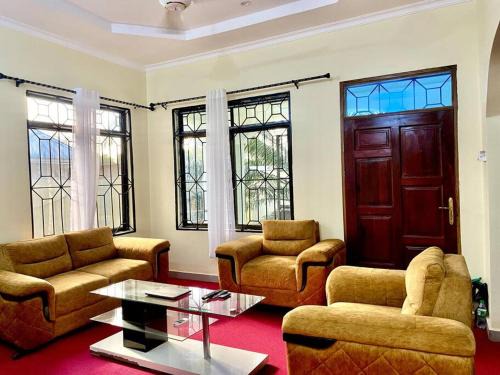 Mbezi Casa | Beautiful Family & Friendly House in Kinyerezi