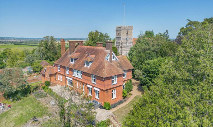 Purleigh Casa | Beautiful Family-Friendly Victorian Rectory in a Peaceful Village
