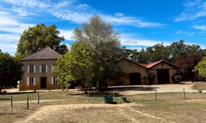 Monguilhem Casa | Beautiful family property with swimming pool, charm and authenticity.