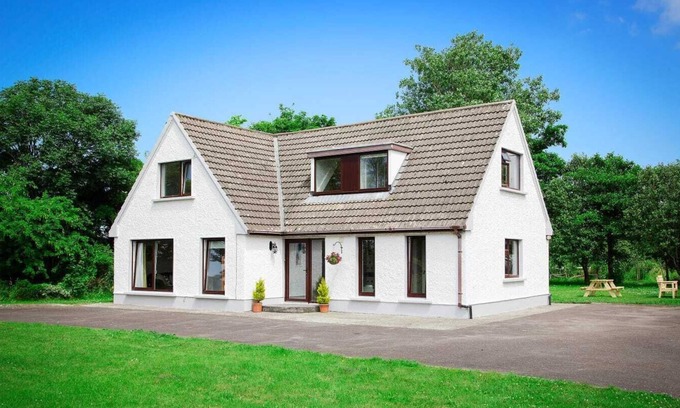 Ardfert Casa | Beautiful Farmhouse in Ardfert Co Kerry, Ireland