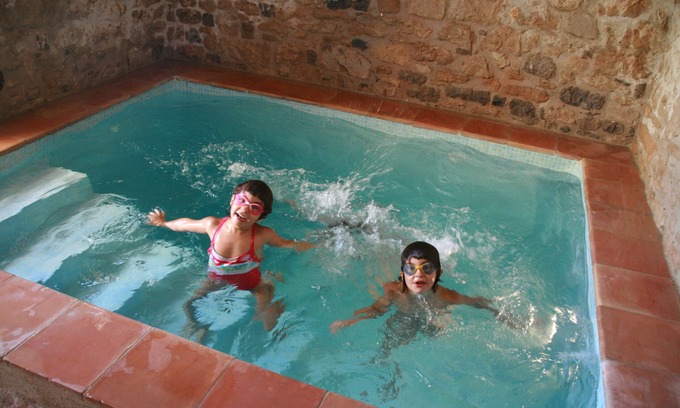 Rocallaura Otro | hermoso apartamento con piscina de verano en stonehouse del siglo 18 con piscina