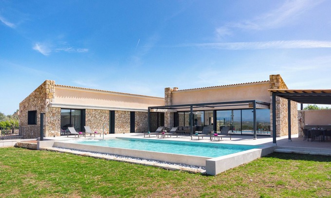 Ariany Villa | Hermosa casa de campo Son Quillot con piscina y jardín