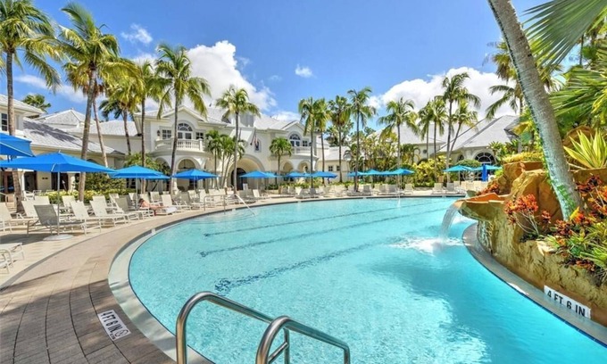 Naples Villa | Beautiful First-floor, End Unit, Coach Home in Fiddler's Creek, Naples, FL