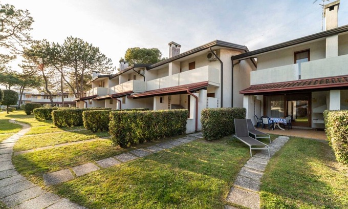 Bibione Lido dei Pini Apartamento | Precioso piso con terraza y jardín.