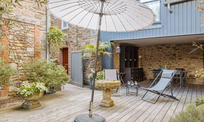 Saint-Briac-sur-Mer Villa | Estupenda casa de vacaciones privada con WIFI, TV, terraza, mascotas permitida y aparcamiento