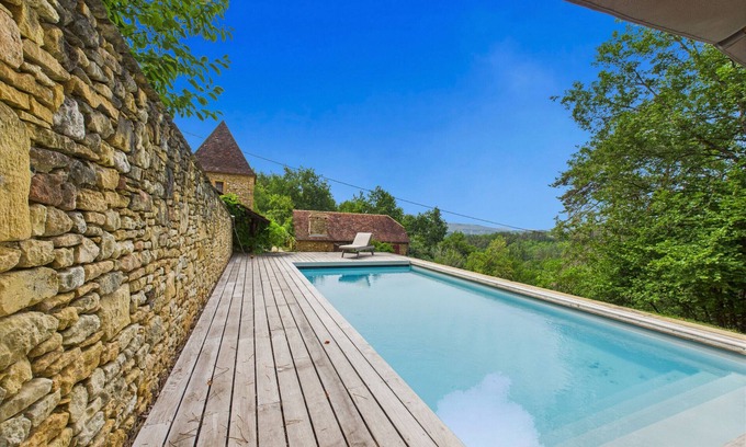 Saint-Leon-sur-Vezere Chalet De Esquí | Hermosa casa con piscina para 6