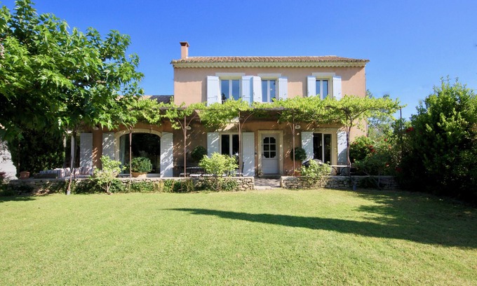 Saumane-de-Vaucluse Villa | Hermosa casa de campo tradicional con impresionante piscina, jardín y vistas