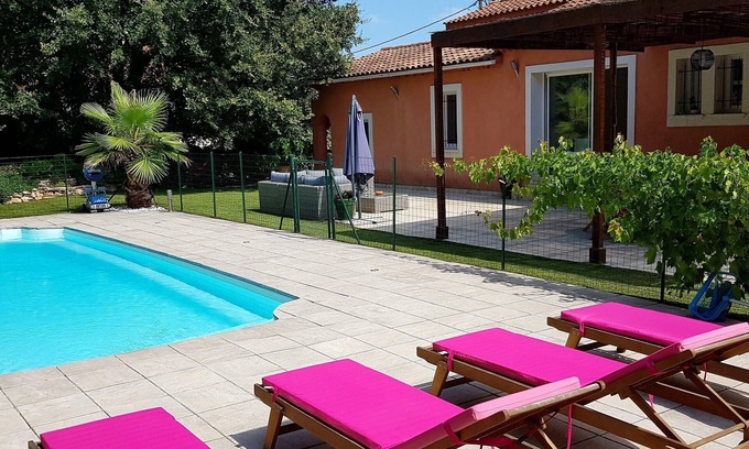 Six-Fours-les-Plages Villa | Hermosa villa con aire acondicionado de 250m² con piscina tranquila y a 5 minutos del mar.