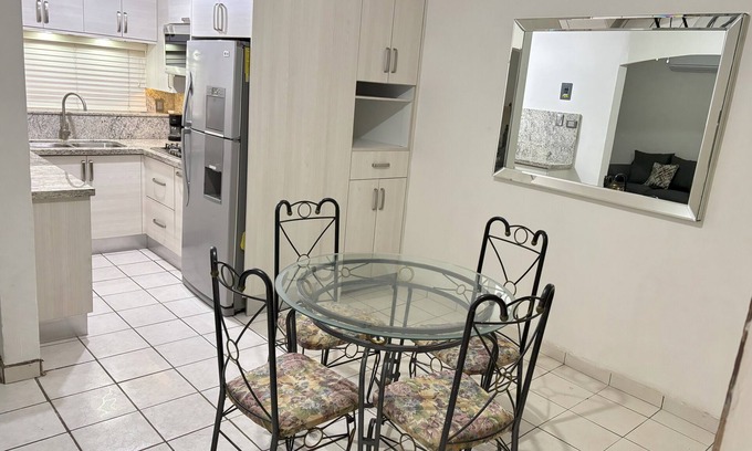 Hermosillo Casa | ¡Hermosa casa completa con 3 recámaras y 2 baños! — Emitimos factura.